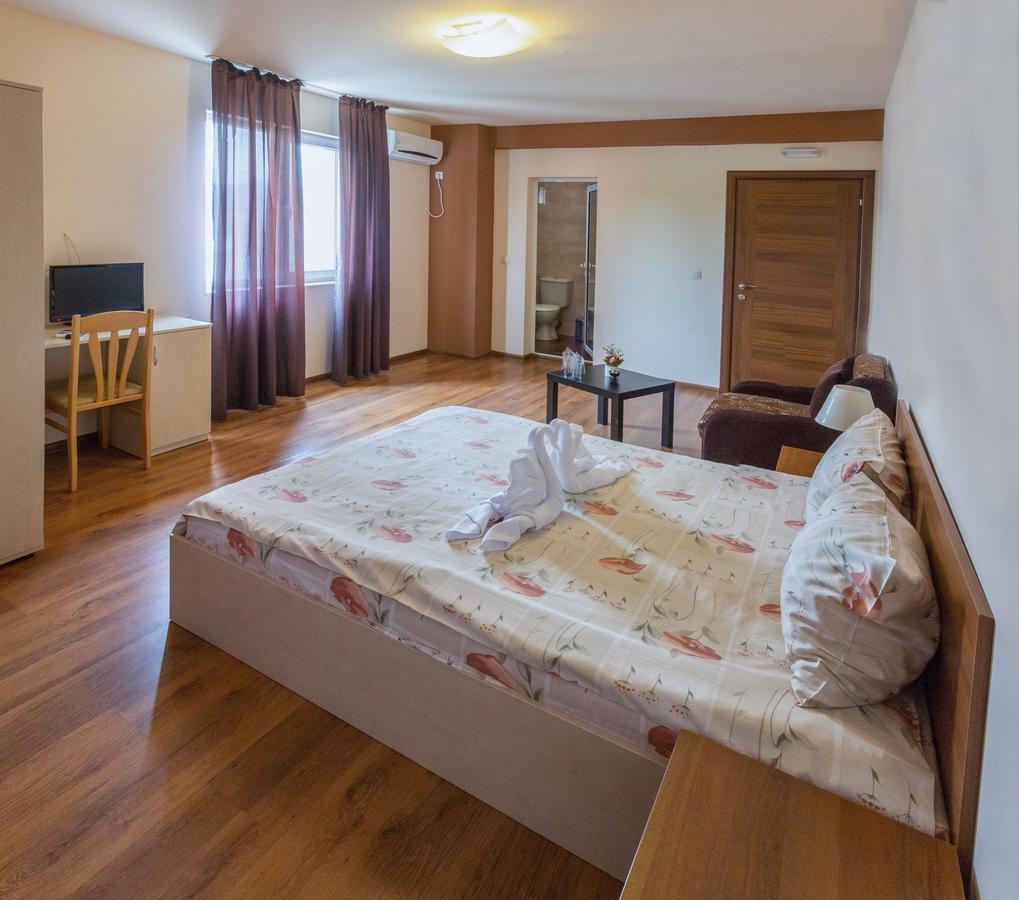 Hotel West Благоэвгард Экстерьер фото